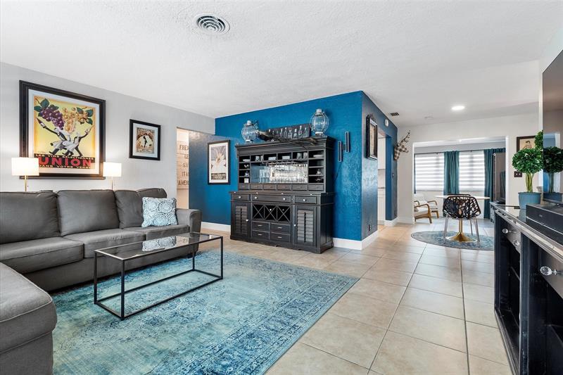 Image 4 of 26 For 2017 10th Ave