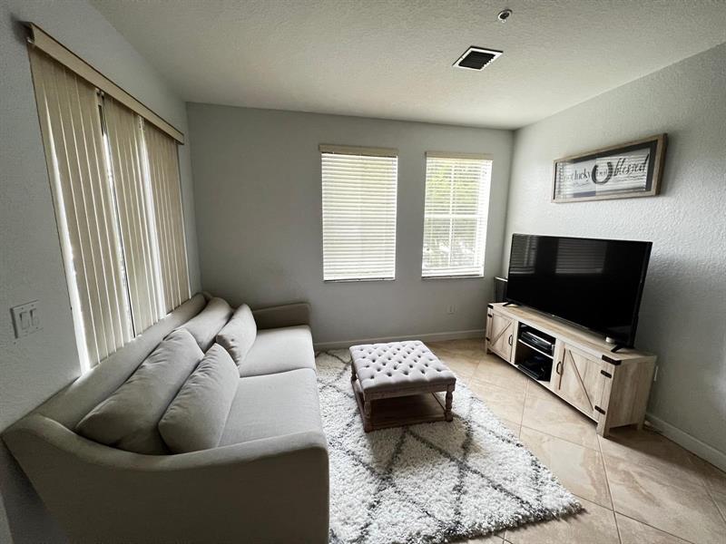 Details for 110 Jacaranda Country Club Dr, Plantation, FL 33324