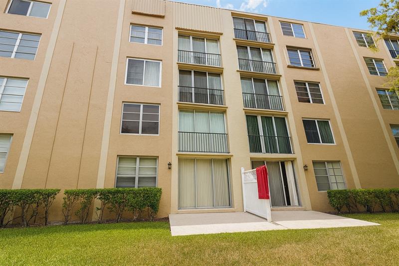 Image 16 of 22 For 7770 50th St  104