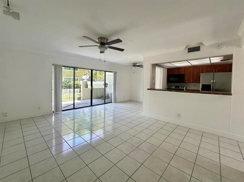 Image 6 of 21 For 8801 Sample Rd  9