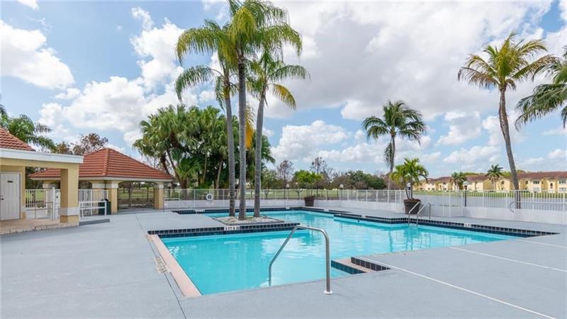 Image 12 of 12 For 12540 Vista Isles Dr  1127