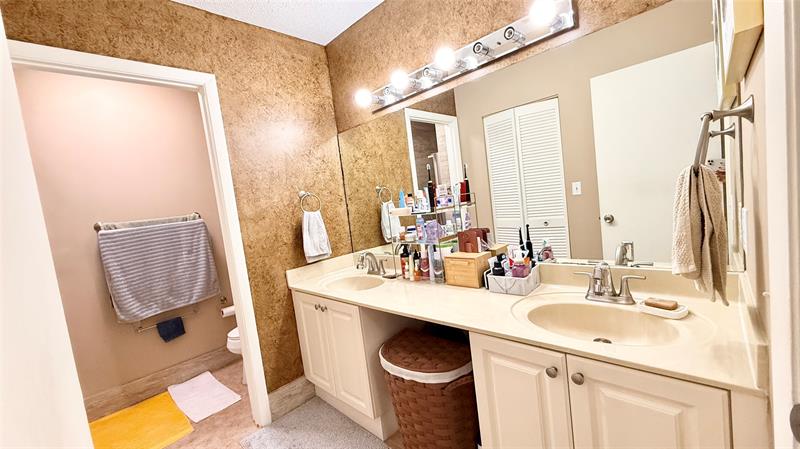 Image 12 of 21 For 12249 Royal Palm Blvd  5o