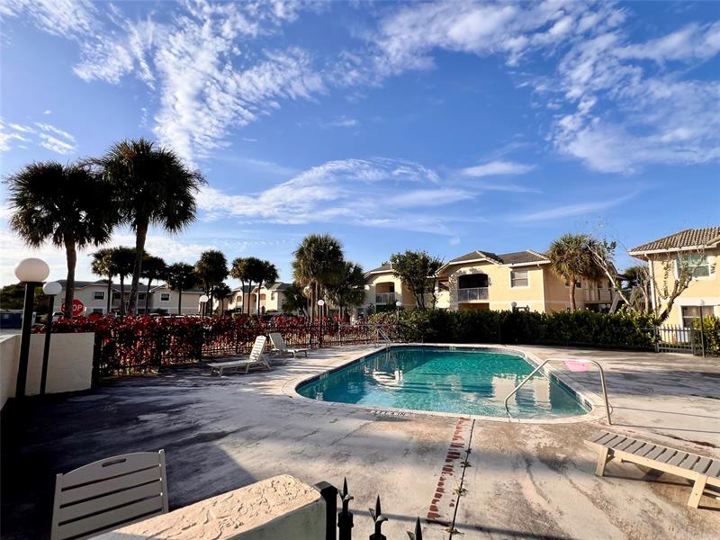 Image 24 of 25 For 12249 Royal Palm Blvd  5o