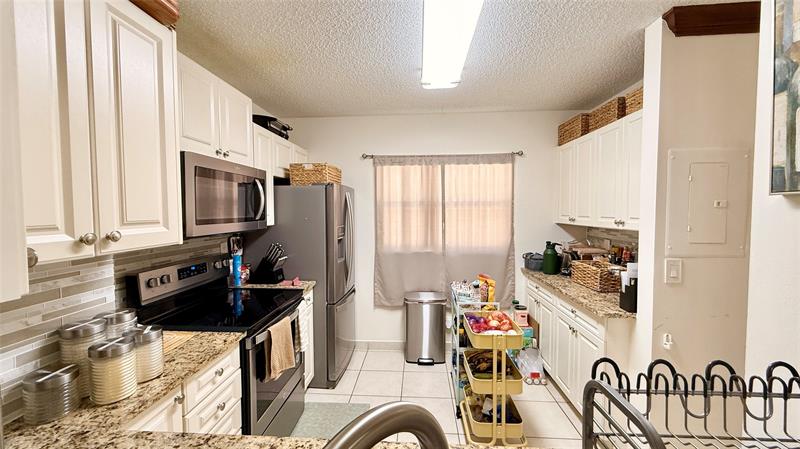 Image 3 of 21 For 12249 Royal Palm Blvd  5o