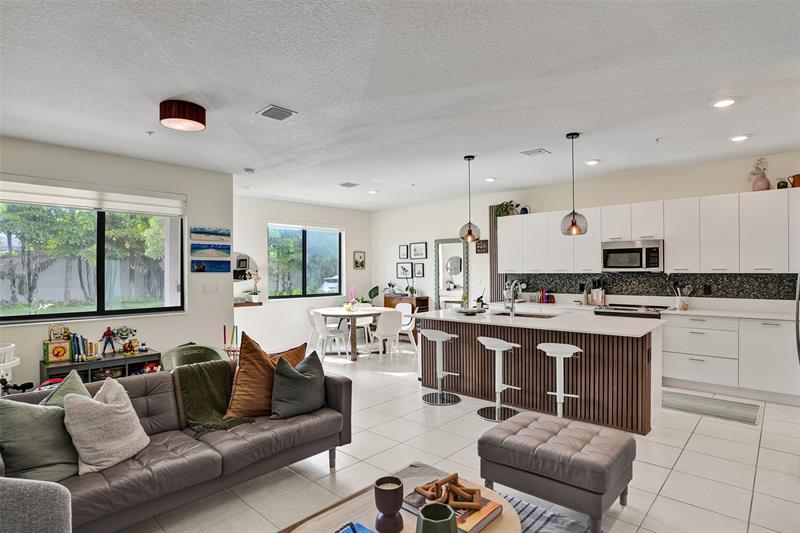 Image 14 of 63 For 8001 41st St  F-109