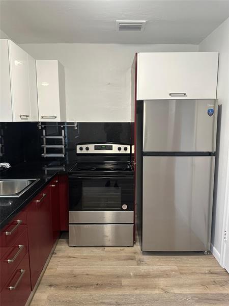 Details for 2222 Jackson Street  6e, Hollywood, FL 33020