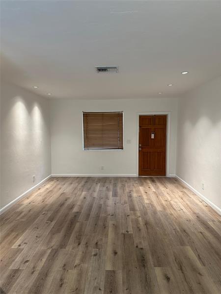 Image 7 of 16 For 2222 Jackson Street  6e
