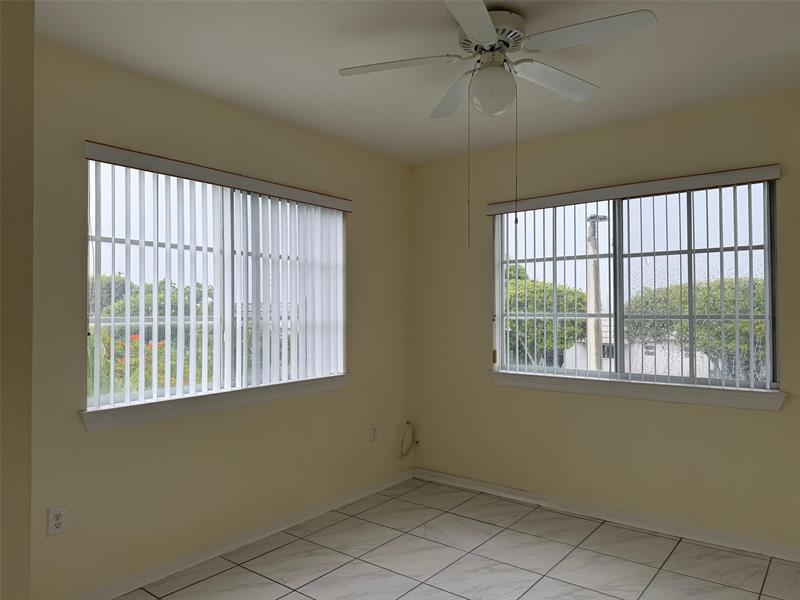 Image 15 of 34 For 6831 44th St  312