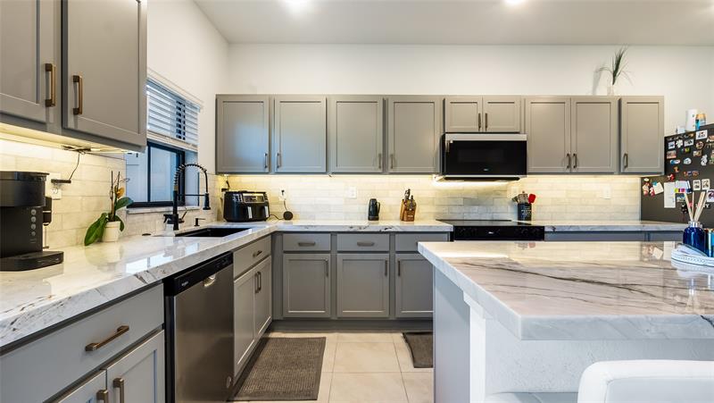 Image 10 of 26 For 884 3rd Terr  884