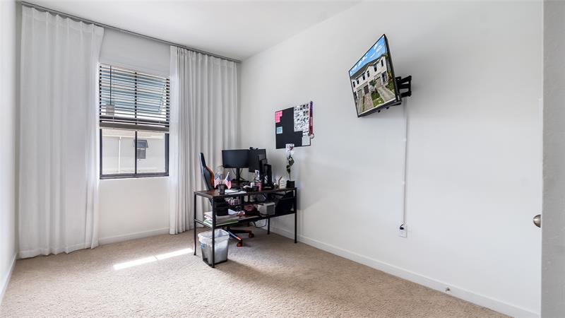 Image 21 of 26 For 884 3rd Terr  884