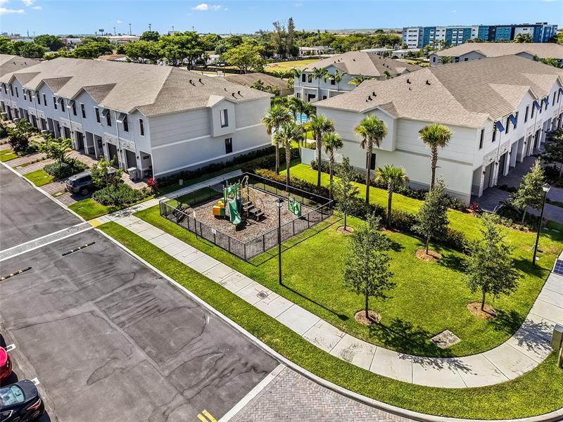 Image 4 of 26 For 884 3rd Terr  884
