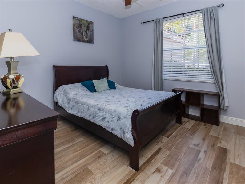 Image 10 of 29 For 2491 Aragon Blvd  2