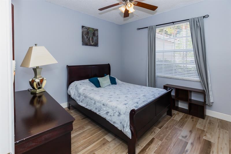 Image 11 of 29 For 2491 Aragon Blvd  2