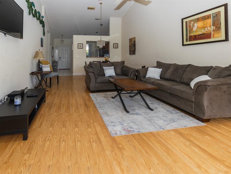 Image 17 of 29 For 2491 Aragon Blvd  2