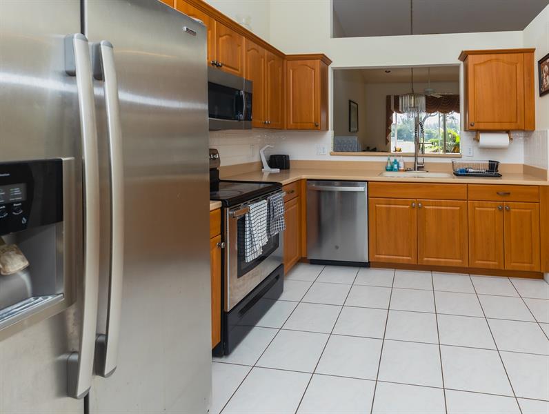 Image 5 of 29 For 2491 Aragon Blvd  2