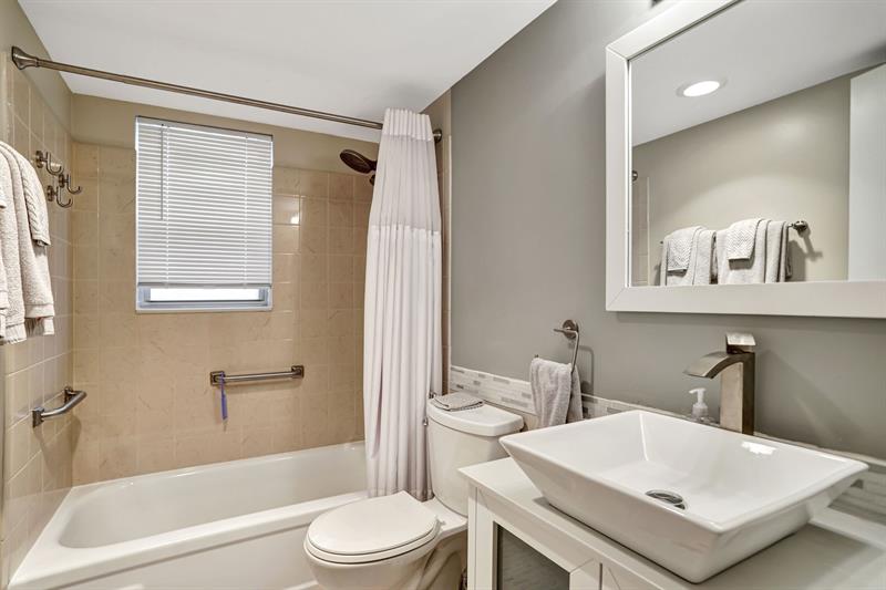 Image 13 of 23 For 540 2nd Ave  J7