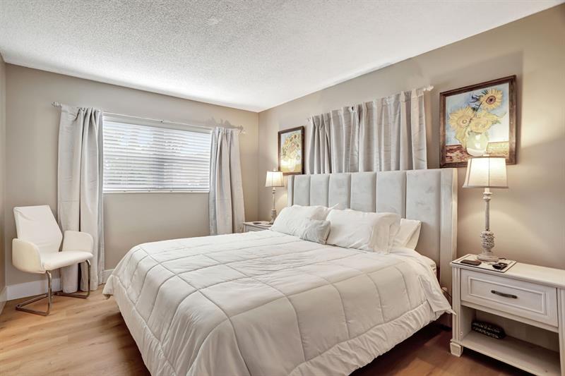 Image 18 of 23 For 540 2nd Ave  J7