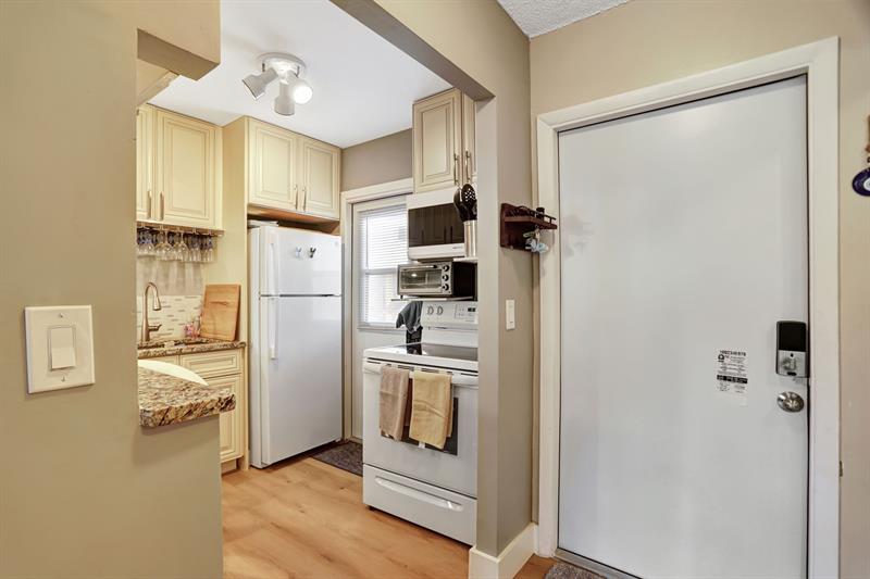 Image 3 of 23 For 540 2nd Ave  J7
