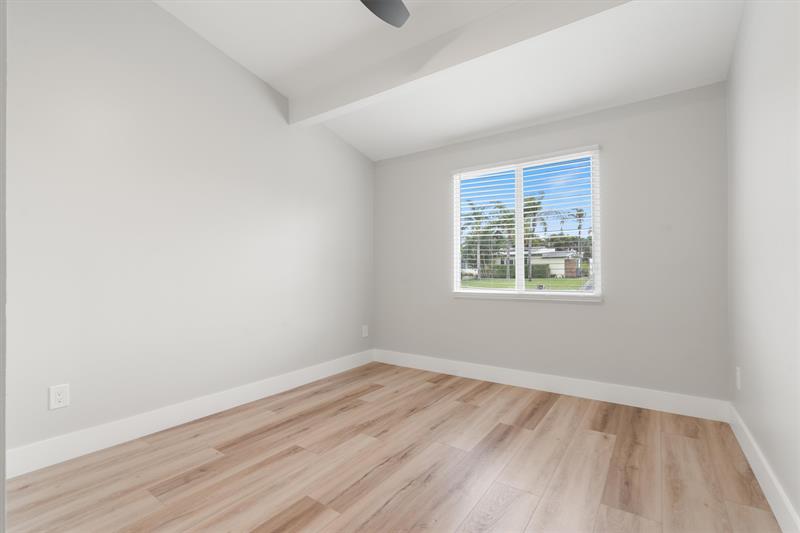 Image 18 of 21 For 9361 Bellewood St