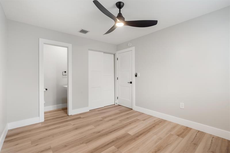 Image 21 of 21 For 9361 Bellewood St