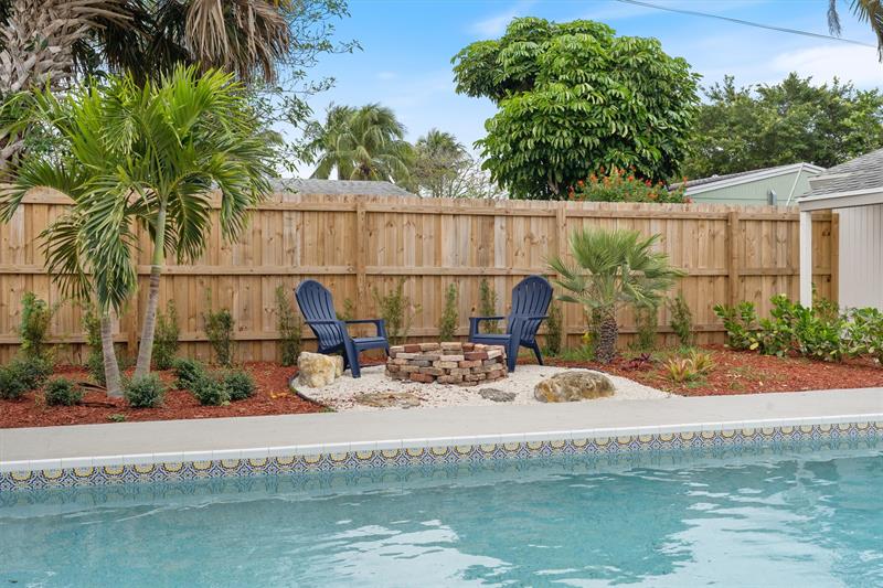 Image 3 of 21 For 9361 Bellewood St