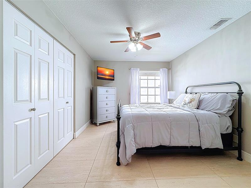 Image 14 of 31 For 1420 Seagrape Cir