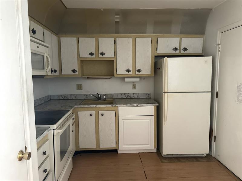 Image 6 of 11 For 2061 47th Ter  414