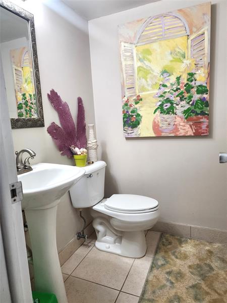 Image 9 of 14 For 804 7th St  101