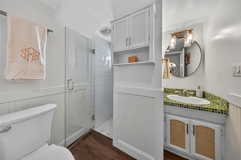Image 31 of 44 For 519 9th St  