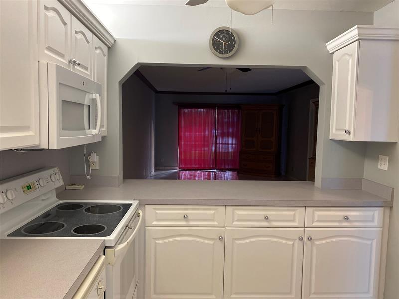 Image 8 of 23 For 1100 Pine Dr  108