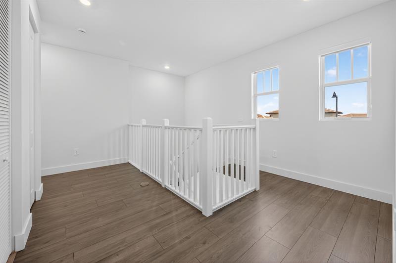 Image 32 of 62 For 4421 123rd Ln