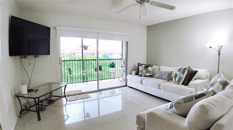 Image 14 of 21 For 12551 16th Ct  402 C