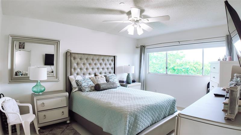 Image 20 of 21 For 12551 16th Ct  402 C