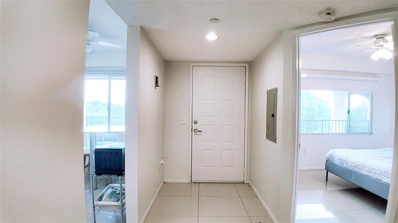 Image 4 of 21 For 12551 16th Ct  402 C
