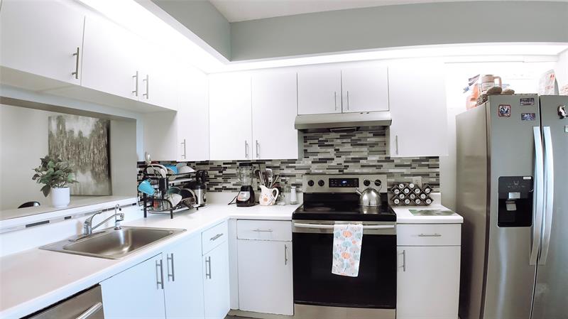 Image 9 of 21 For 12551 16th Ct  402 C