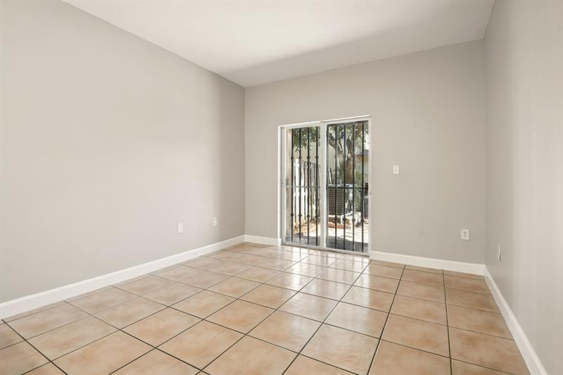 Image 16 of 37 For 11368 230th Ter