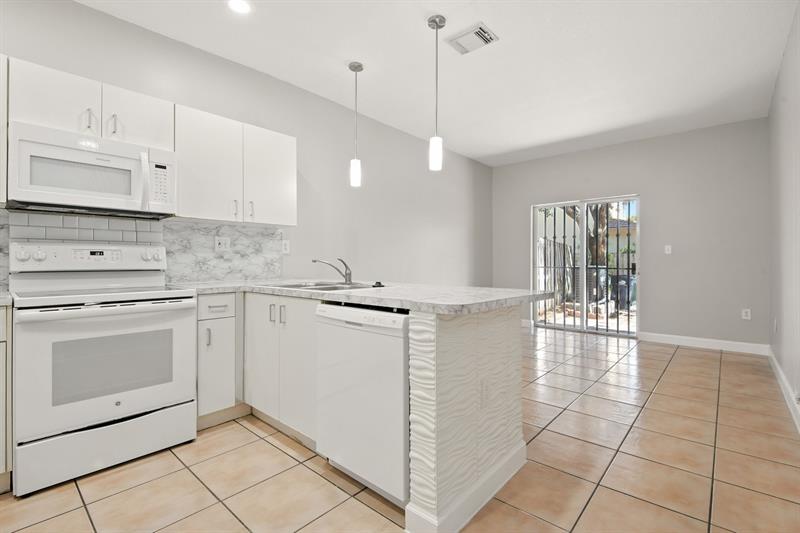 Image 9 of 37 For 11368 230th Ter