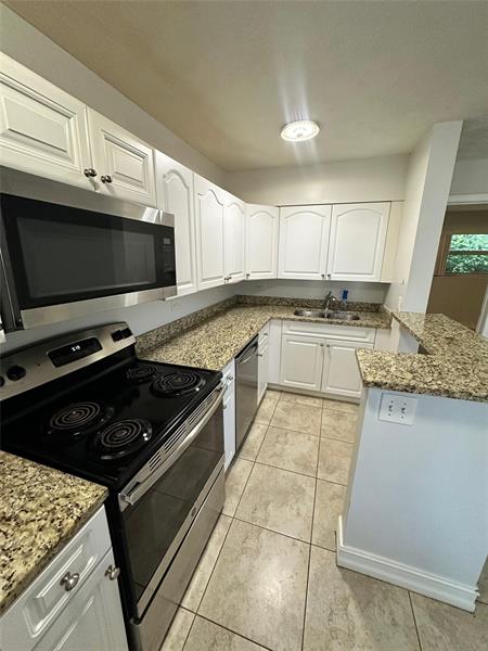 Details for 925 17th Ave  2, Fort Lauderdale, FL 33304