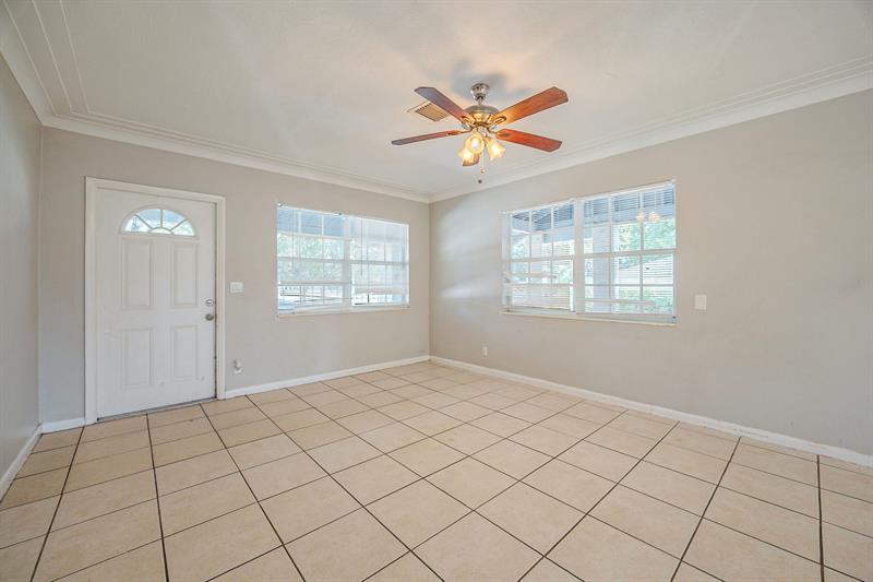 Image 10 of 29 For 4106 Terrace Dr