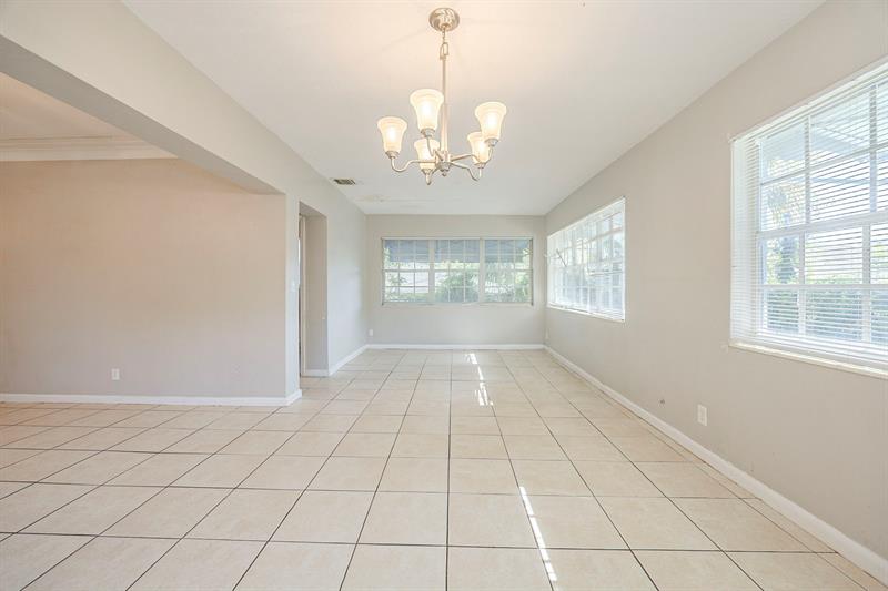 Image 11 of 29 For 4106 Terrace Dr