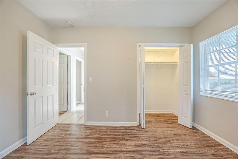 Image 19 of 29 For 4106 Terrace Dr