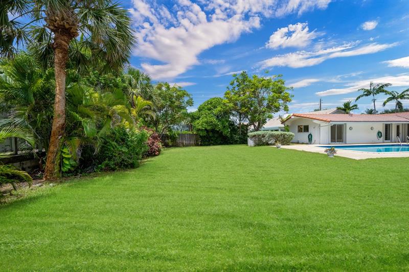 Image 31 of 38 For 232 Codrington Dr