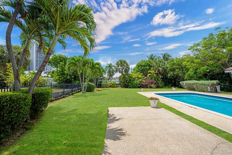 Image 34 of 38 For 232 Codrington Dr