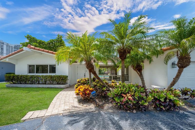 Image 35 of 38 For 232 Codrington Dr