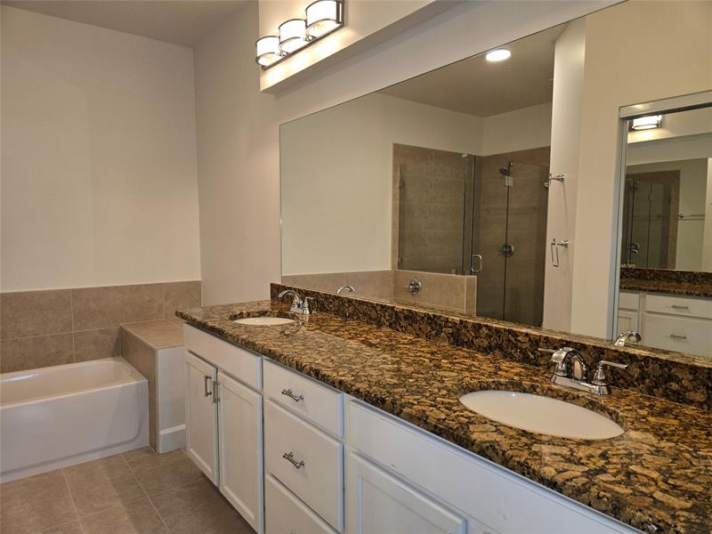 Image 16 of 23 For 5800 Coach House Cir  D