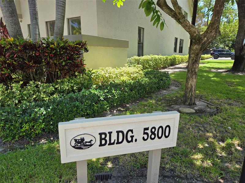 Image 5 of 23 For 5800 Coach House Cir  D