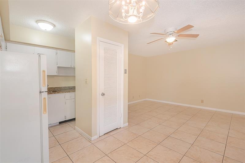 Image 10 of 22 For 2175 6 St  L