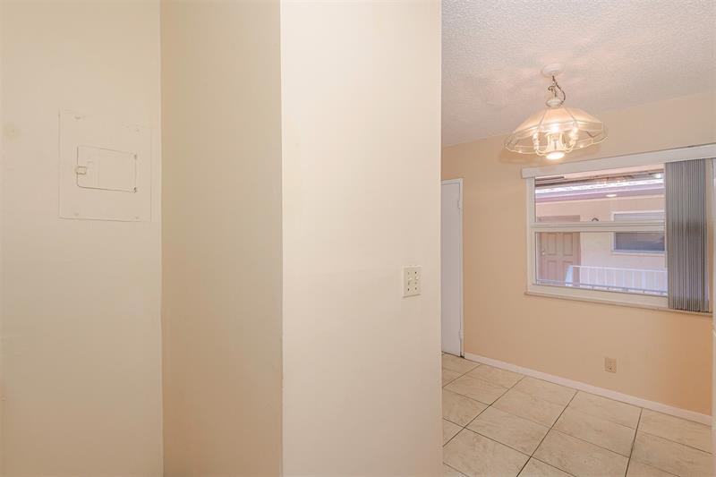 Image 17 of 22 For 2175 6 St  L