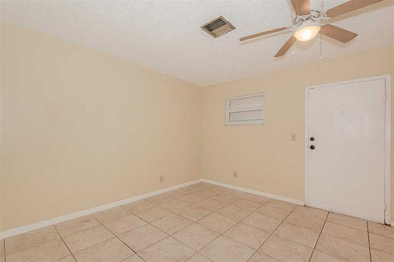 Image 7 of 22 For 2175 6 St  L