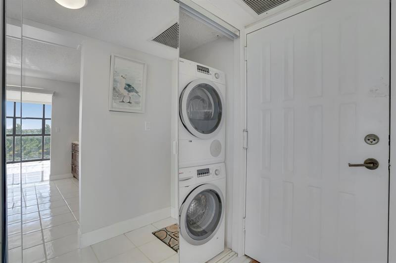Image 19 of 41 For 600 Parkview Dr  531